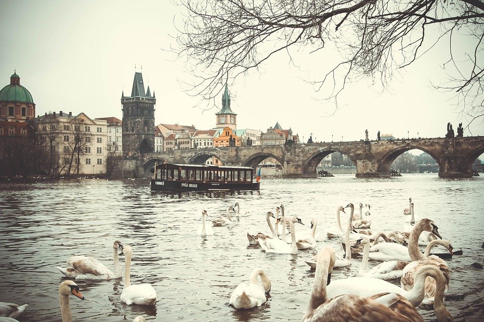 prague-547842_960_720